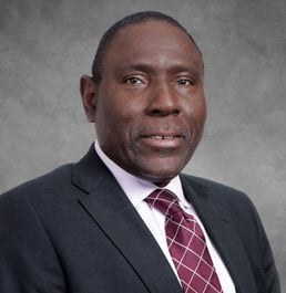 Ogundipe, Olusola, doctor en medicina, zoom
