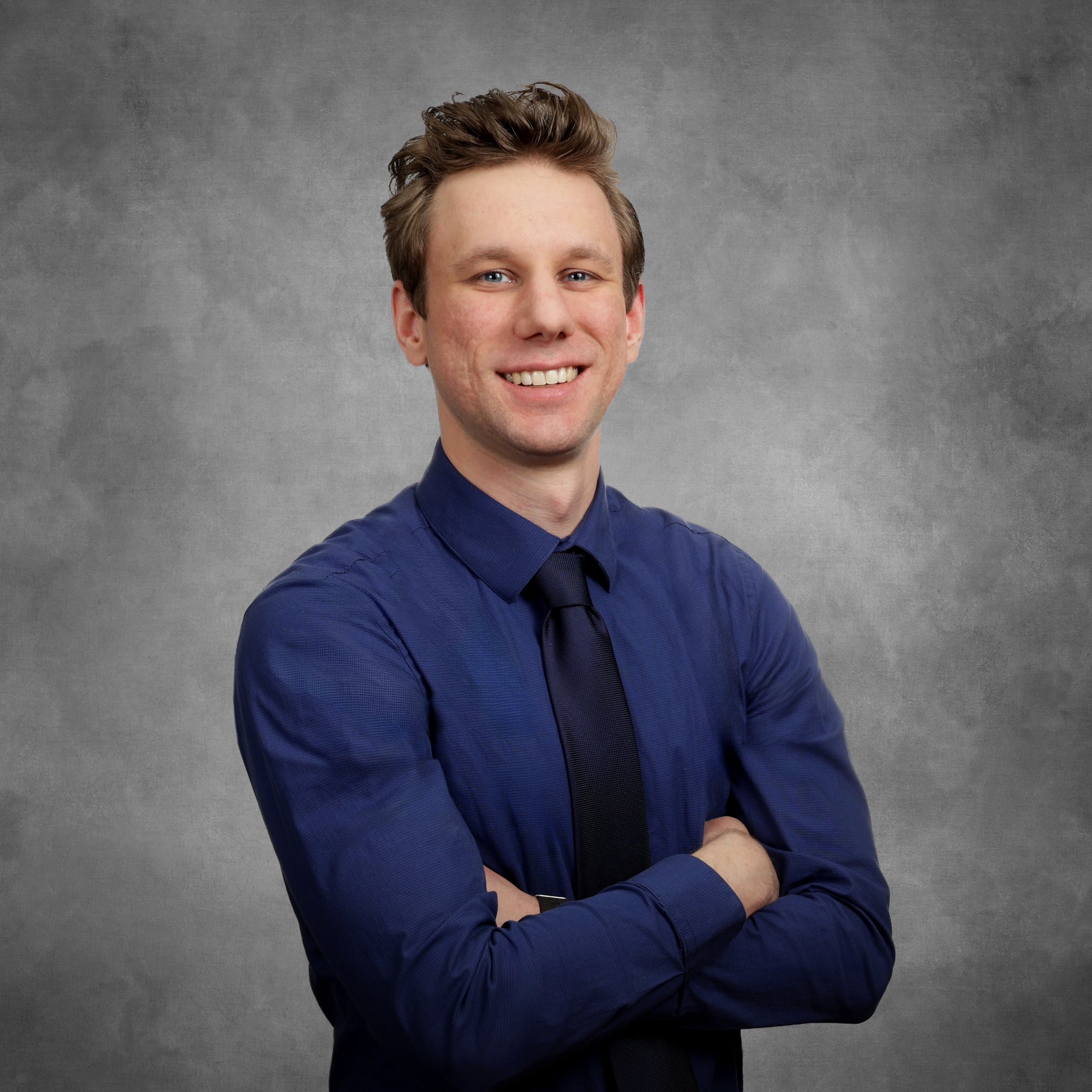 Zach Krueger, asistente médico certificado, máster en Ciencias de la Práctica Médica